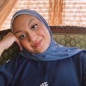 Meet your Posher, Zahra